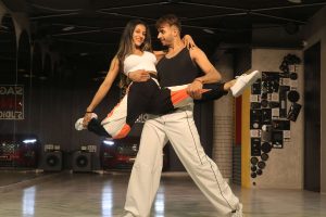 Duo Twisters Act